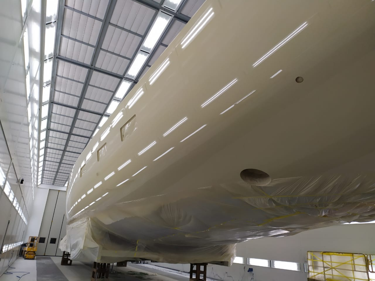 Superyacht polishing and detailing