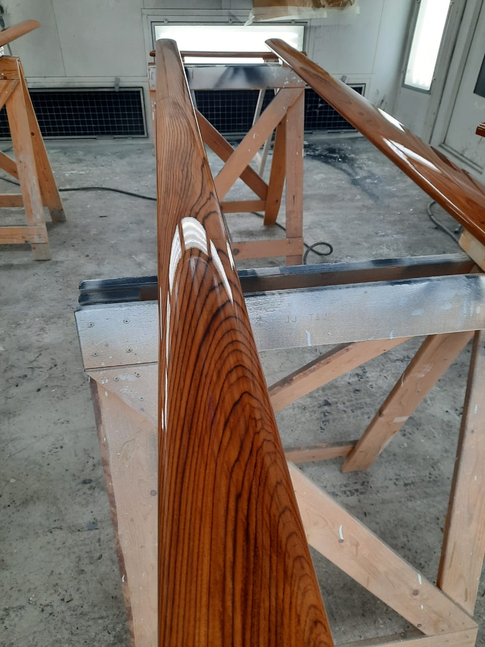 1700 metre yacht timber rail cappings high gloss finishing project